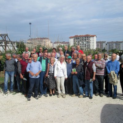 Foto di gruppo con tutti gli Ortolani.